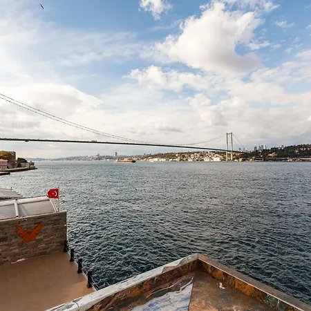 Luxurious Waterfront Mansion With Amazing Bosphorus View * Istanboel