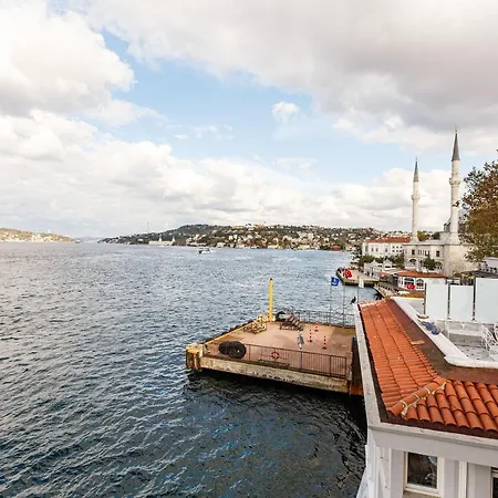 Luxurious Waterfront Mansion With Amazing Bosphorus View