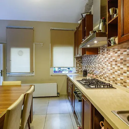 Luxurious Waterfront Mansion With Amazing Bosphorus View * Istanboel