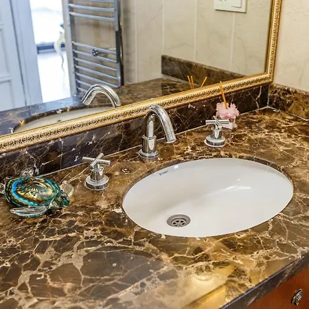 Luxurious Waterfront Mansion With Amazing Bosphorus View Villa Istanboel